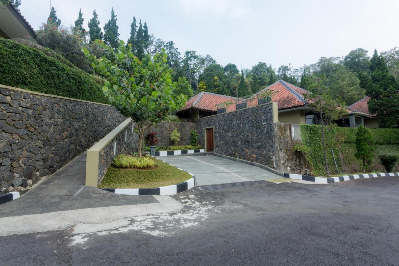 Gracia Spa Resort Hotel Ciater Exterior photo