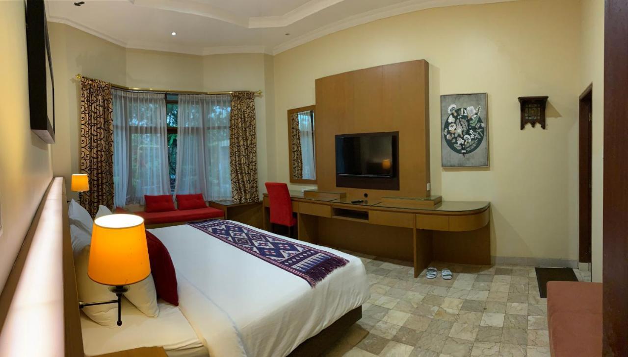 Gracia Spa Resort Hotel Ciater Exterior photo