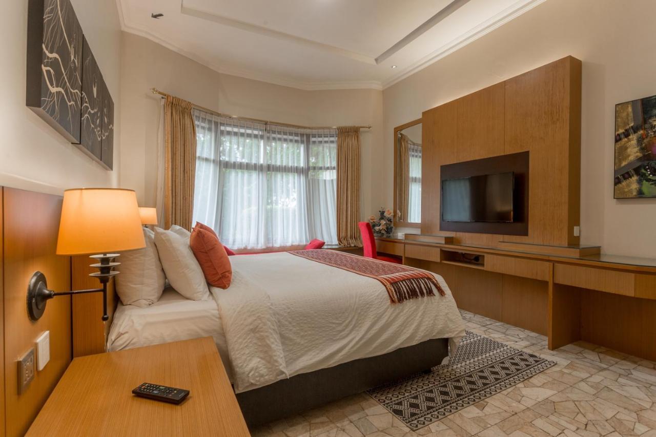 Gracia Spa Resort Hotel Ciater Exterior photo