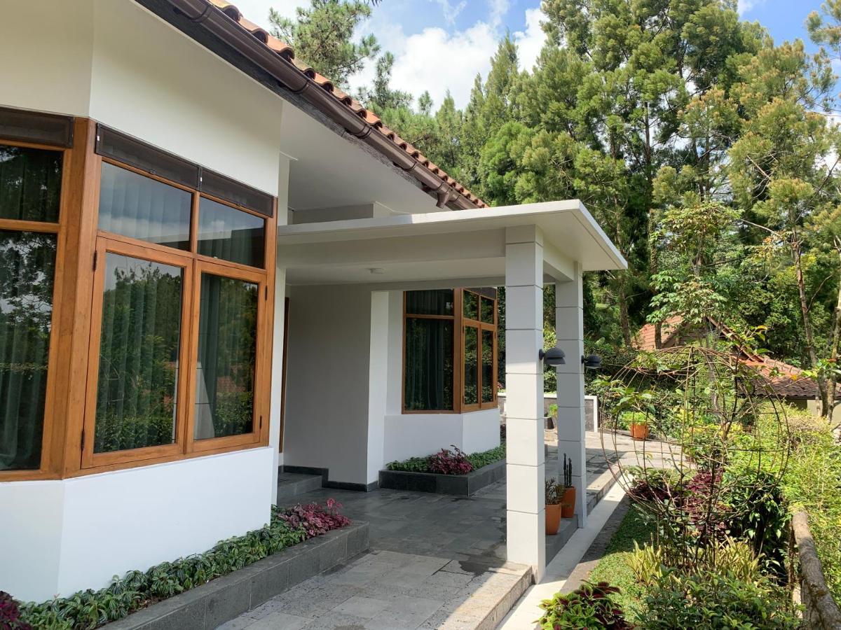 Gracia Spa Resort Hotel Ciater Exterior photo