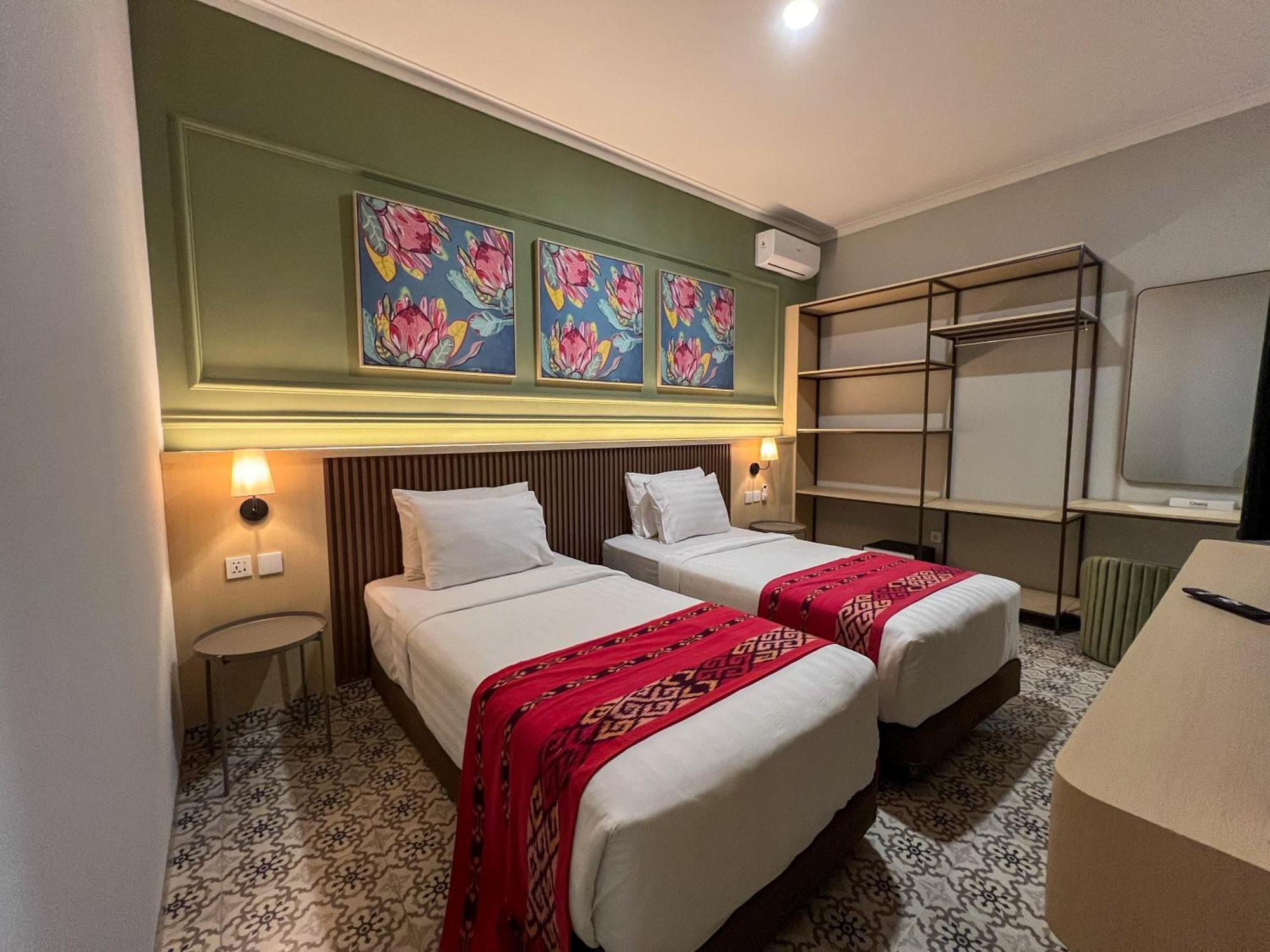 Gracia Spa Resort Hotel Ciater Exterior photo