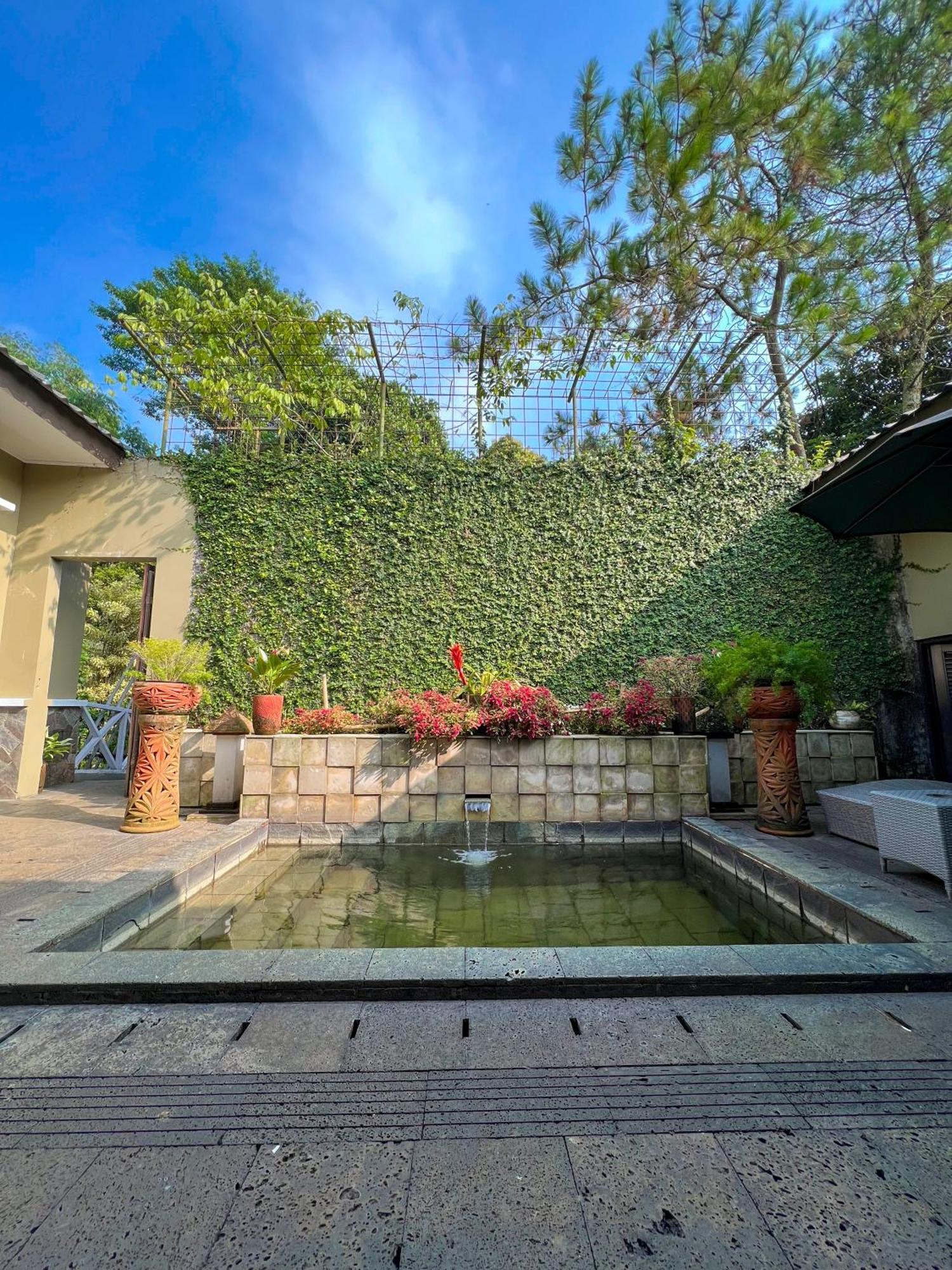 Gracia Spa Resort Hotel Ciater Exterior photo