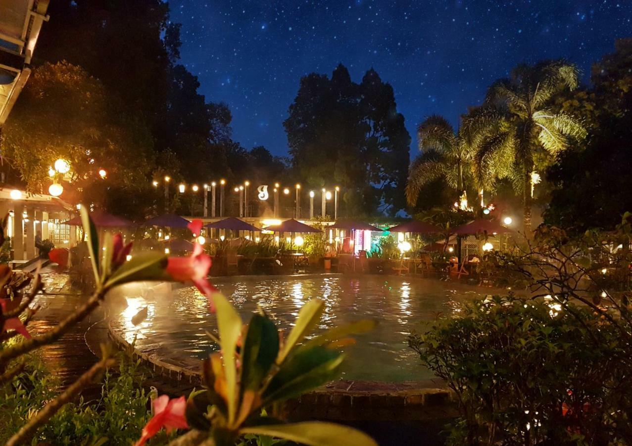 Gracia Spa Resort Hotel Ciater Exterior photo